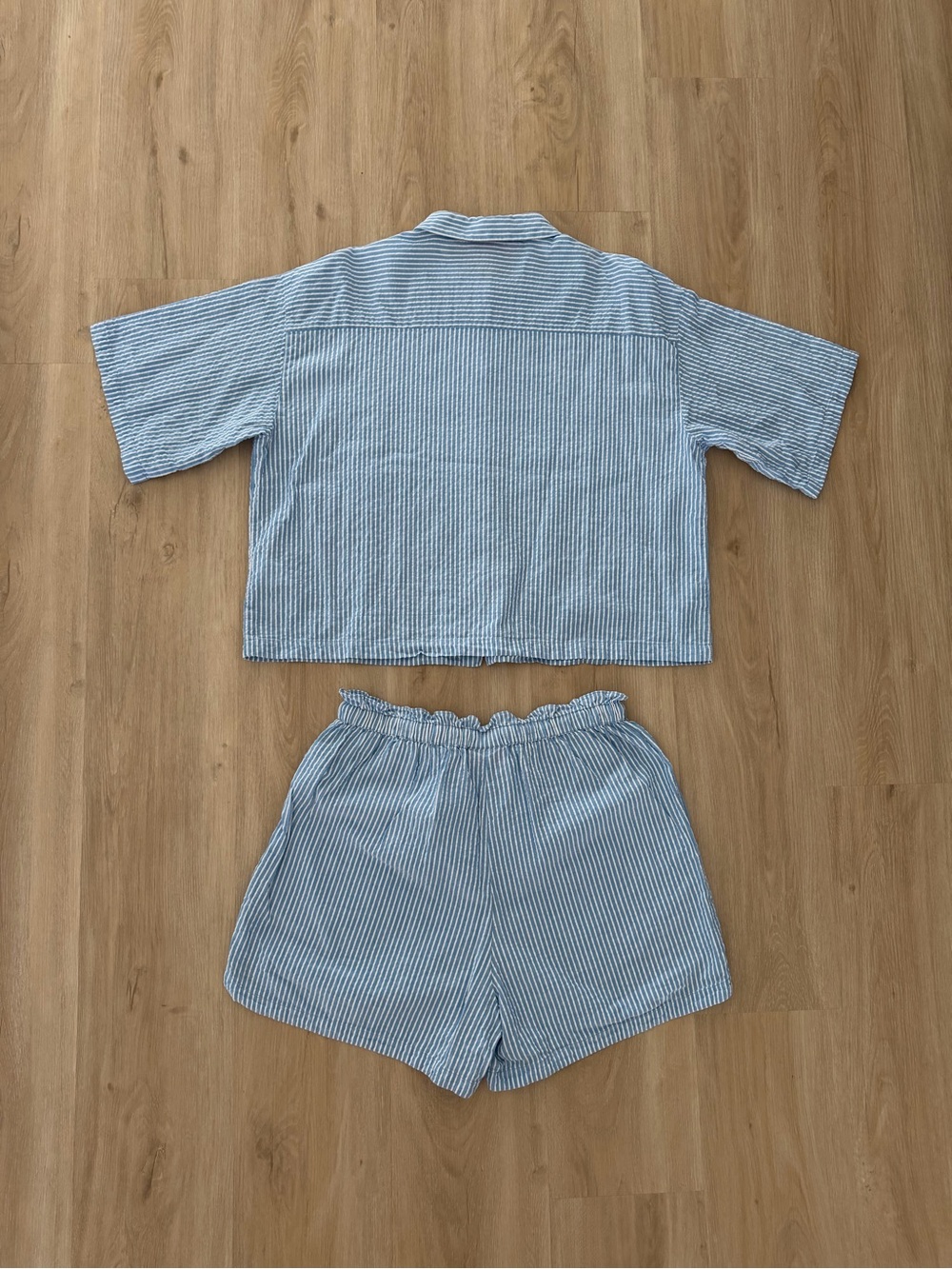 JJXX Striped Matching Set, Cropped Boxy Fit Button Up & Drawstring Shorts - Picture 6 of 6